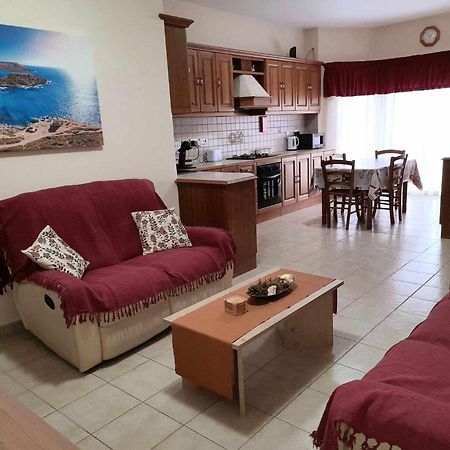 Silver Shadow Holiday Maisonette 마르사실로크 외부 사진