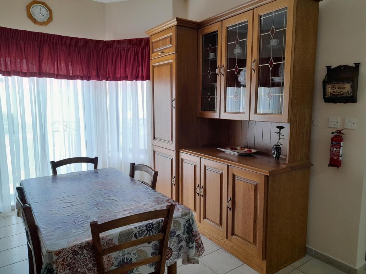 Silver Shadow Holiday Maisonette 마르사실로크 외부 사진