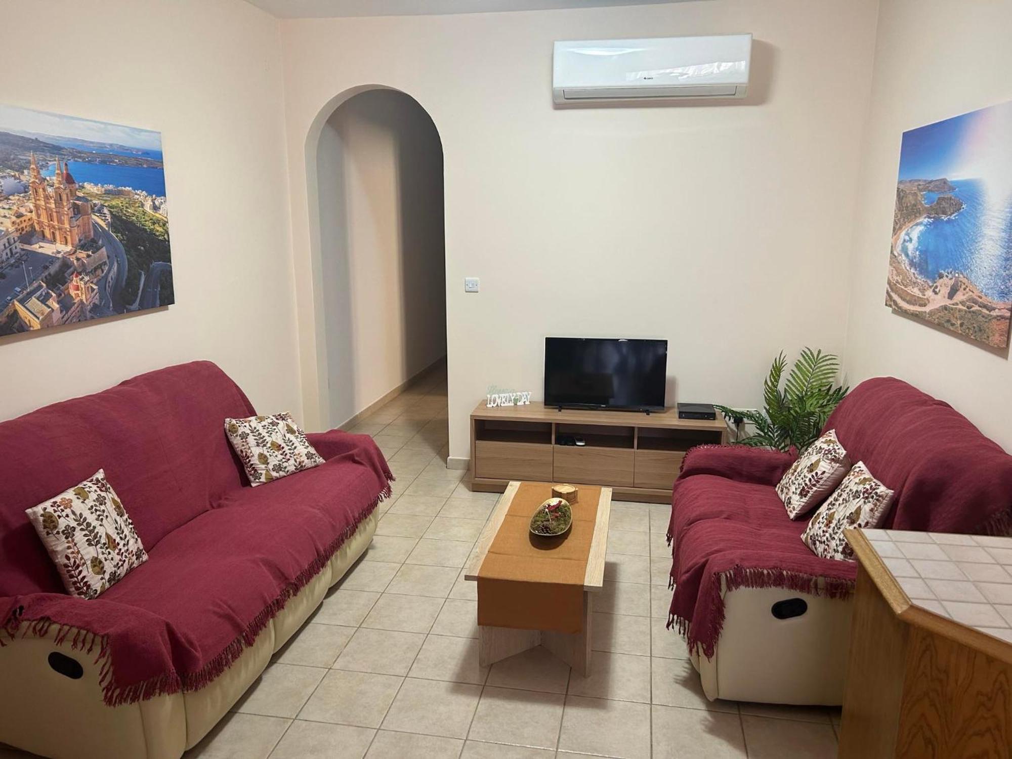 Silver Shadow Holiday Maisonette 마르사실로크 외부 사진